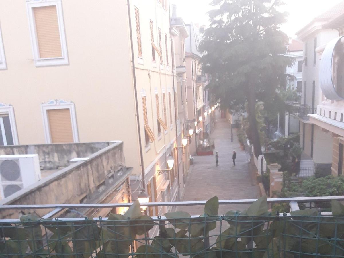 Bed and Breakfast La Terrazza Varazze Exterior foto